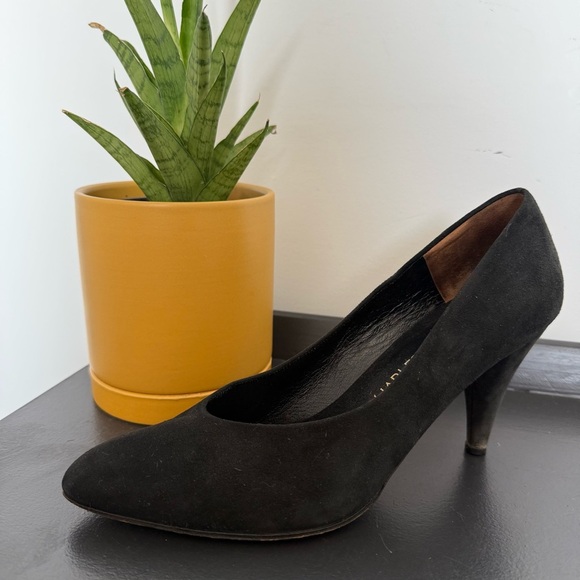 Vintage 1980s Charles Jourdan Paris black suede pumps, made in France - size 6 - Picture 3 of 8